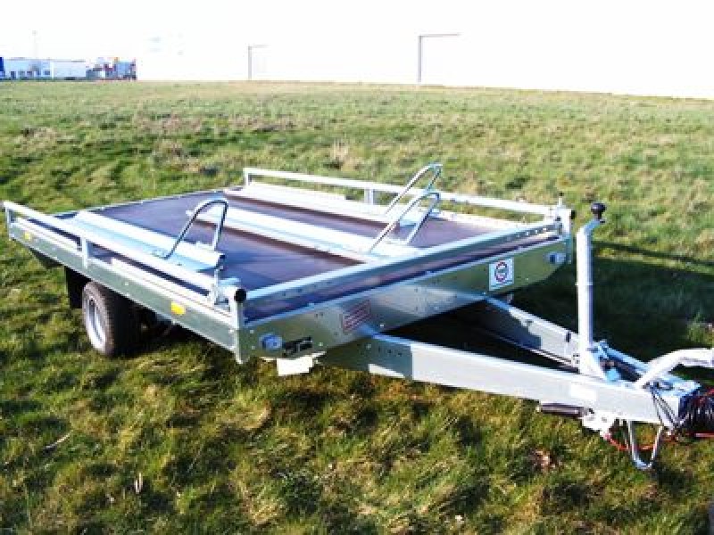 3er Motorradanhänger 1500 kg gebremst bis 3 Motorräder 100 km/h 3010 x 1890 mm mit 2 Seiten Reling  