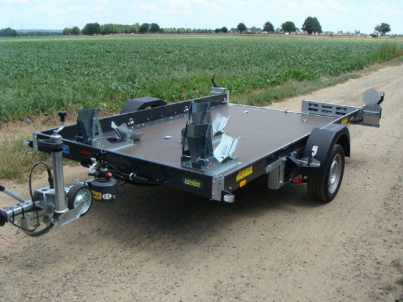 Absenkbarer 2er – 3er Motorradanhänger gebremst 1800 kg 100 km/h 3150 x 1800 x 150 Nutzlast 1330 kg – 3