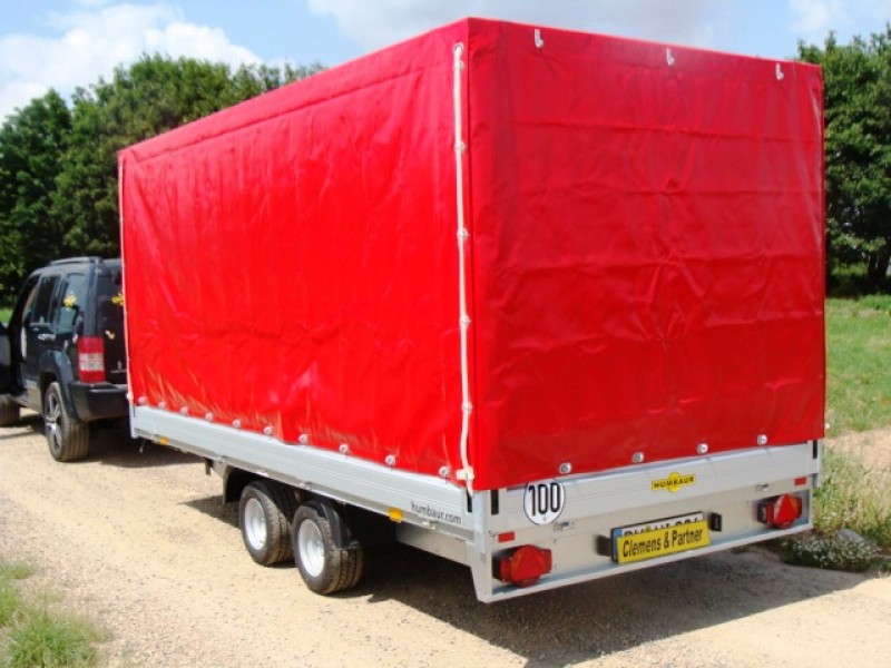 Anhänger Umzug 2500 kg gebremst doppelachser Niederfahrwerk (geringe Ladehöhe) – 100 km/h – 2