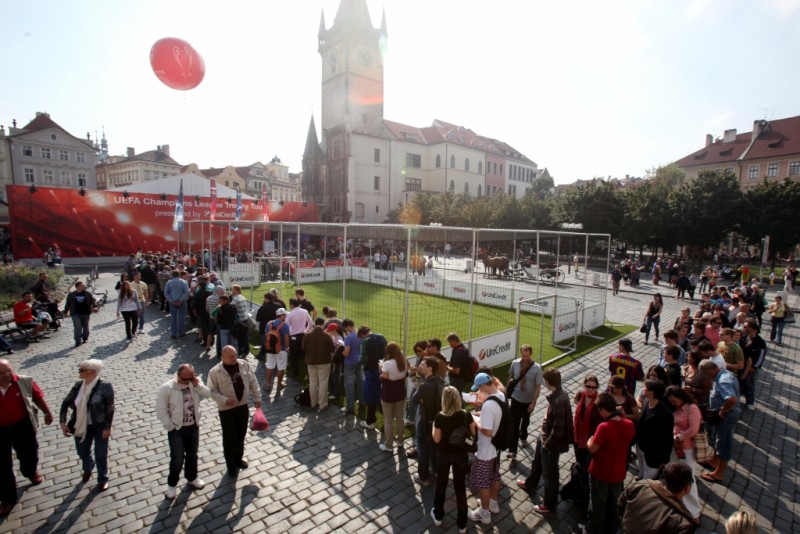 Soccer Court - optional mit Kunstrasen – 2