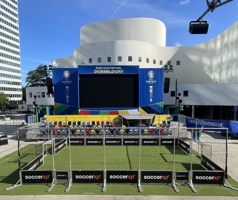 Soccer Court - optional mit Kunstrasen – 4