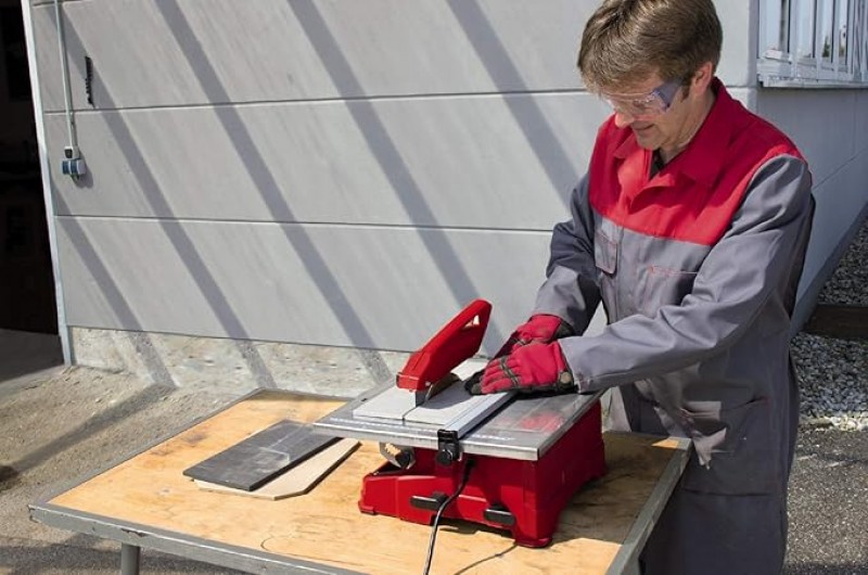 Fliesenschneidmaschine Fliesenschneider Wasserkühlung 800 W – 2.950 min-1 neigbarer Edelstahltisch – 2