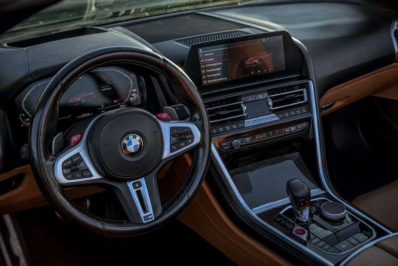 BMW M8 Competition Cabrio mieten Sportwagen Berlin – Thumbnail 6