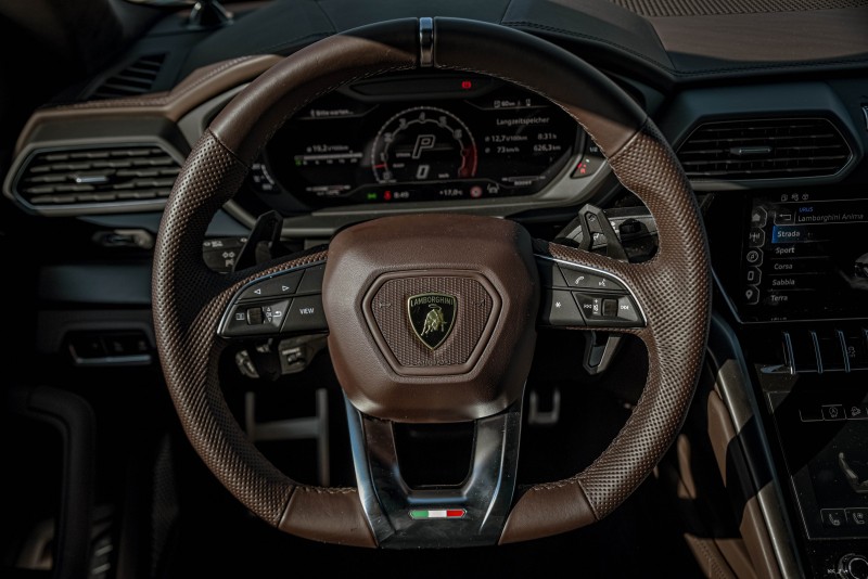 Lamborghini Urus S mieten Lambo SUV Sportwagen Hochzeitsauto Exot – Thumbnail 8