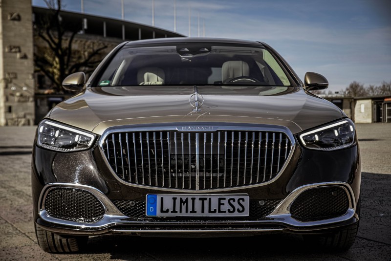 Mercedes-Benz Maybach S680 2025 V12 mieten Berlin Hochzeitswagen Brautauto Luxusauto S-Klasse – 3