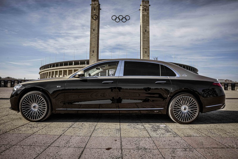 Mercedes-Benz Maybach S680 2025 V12 mieten Berlin Hochzeitswagen Brautauto Luxusauto S-Klasse – 5