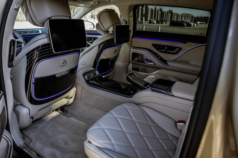 Mercedes-Benz Maybach S680 2025 V12 mieten Berlin Hochzeitswagen Brautauto Luxusauto S-Klasse – Thumbnail 9