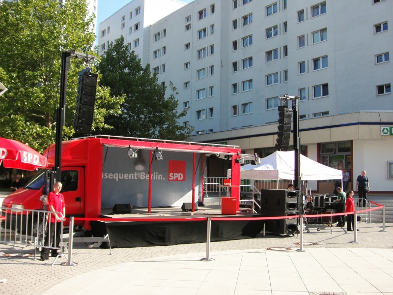 Stagetruck / Show-, Promotion- und Bühnentruck / mobile Bühne / mobiler Shop / Roadshow-Mobil – 3