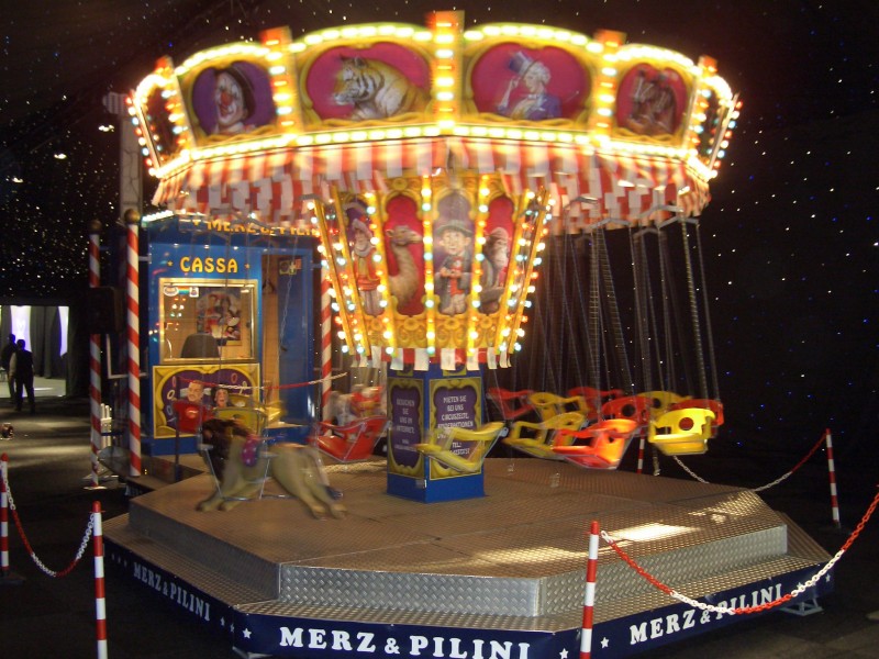 KINDER -KETTEN-KARUSSELL – Thumbnail 6
