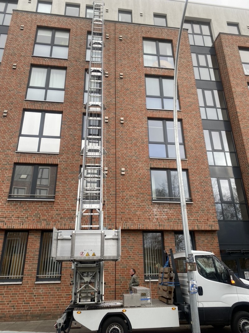 Möbellift &amp; Schräglift inkl. Bediener – Umzug &amp; Möbel – Hamburg – Thumbnail 31