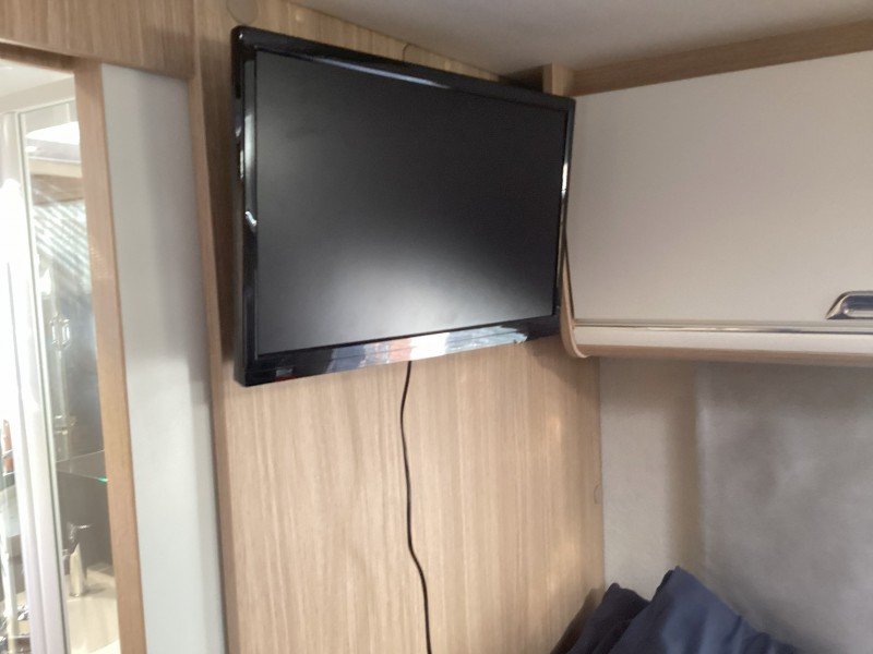 Niesmann &amp; Bischoff Arto 85 E Mega Luxus-Liner – Thumbnail 8