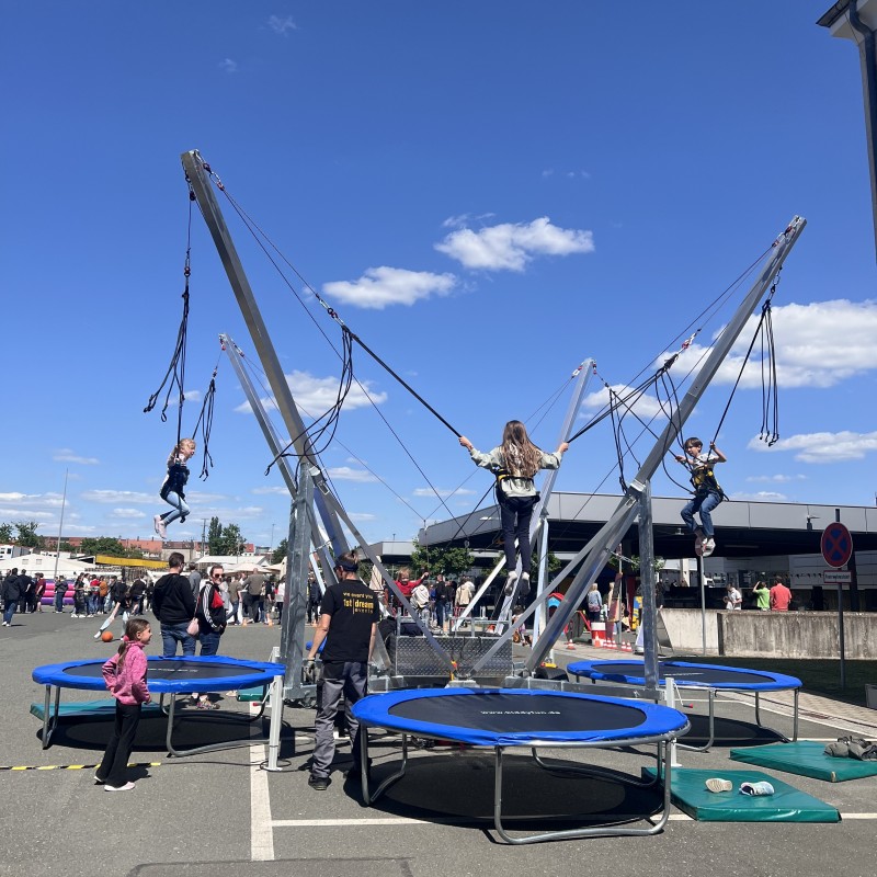 Großes 4er Bungee Trampolin – 2