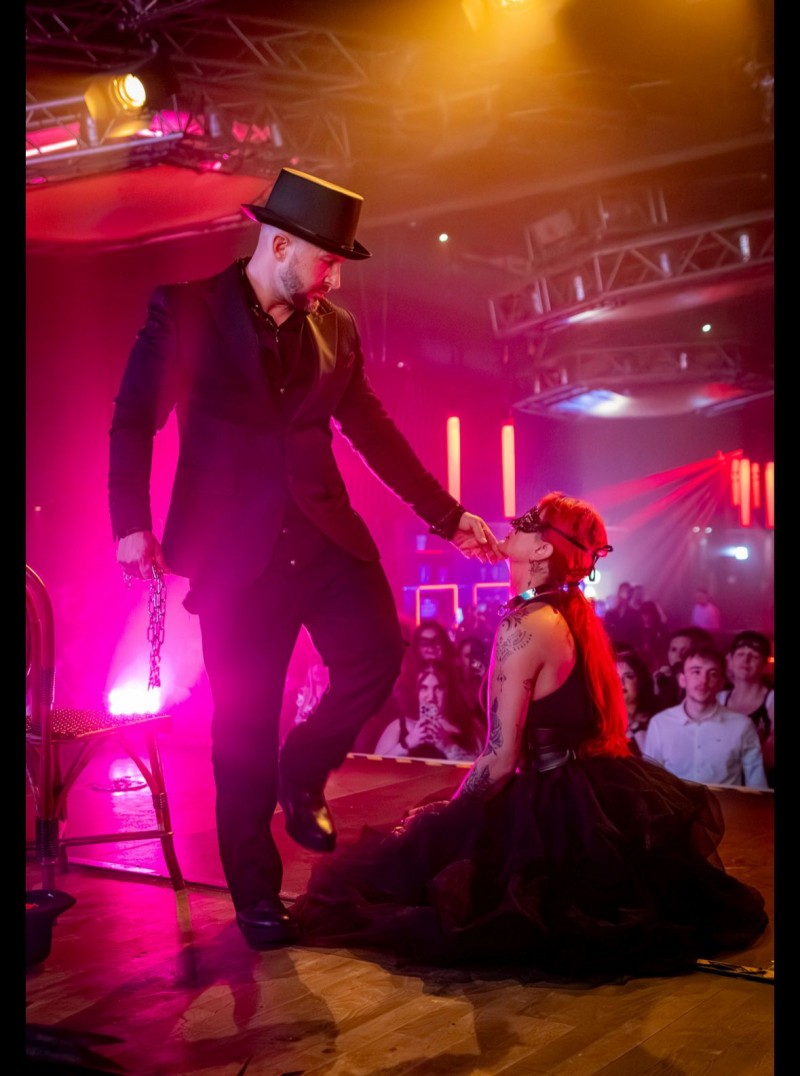 Shades of Dark Show - Erotik Pärchen Show – 3