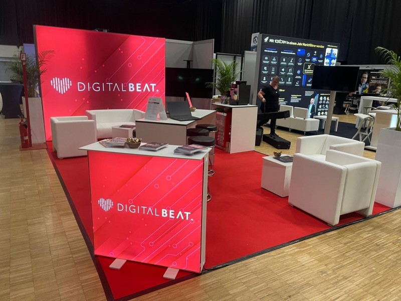 Weißer Loungesessel mieten – Clubsessel in Kunstleder für Business &amp; Messe – 2
