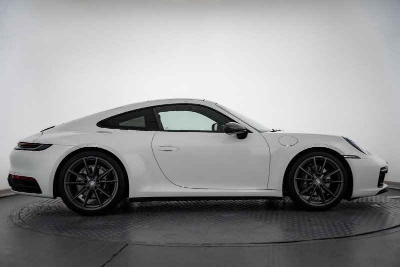 Porsche 911 Carrera – 2