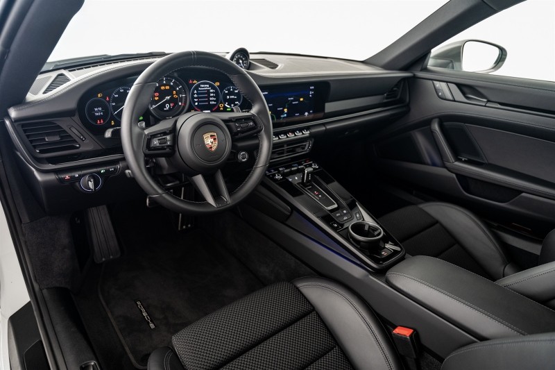 Porsche 911 Carrera – Thumbnail 9
