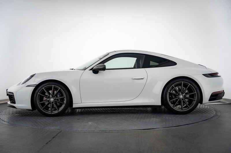 Porsche 911 Carrera – 3