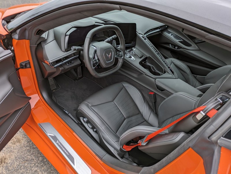 Corvette C8 Cabrio 3LT Z51 6.2V8 – Thumbnail 6