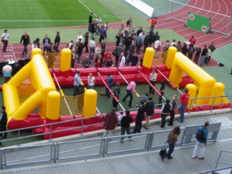 Riesenkicker/ Human Table Soccer/ Tischfussball/ Kicker/ Menschenkicker, inkl. Betreuung. – 3