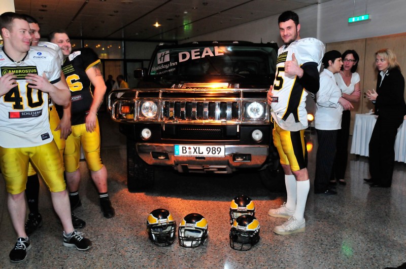 Hummer H2  – 2