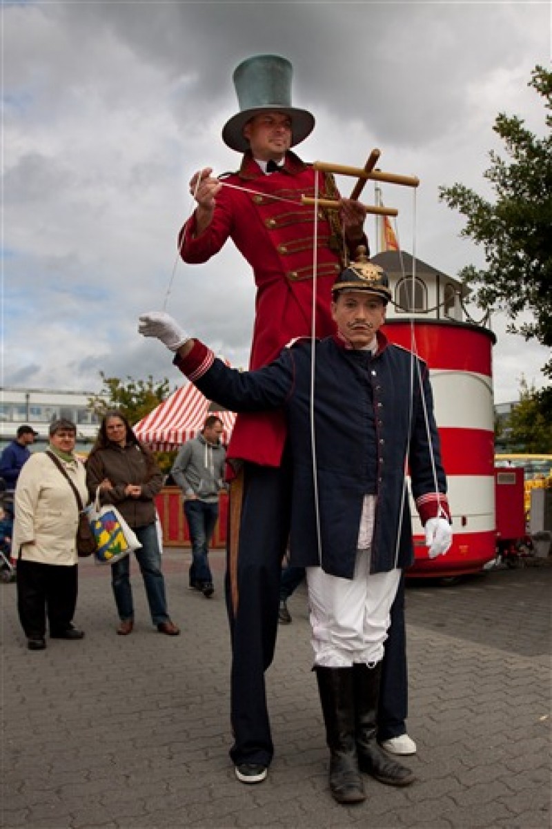 Nostalgischer Jahrmarkt , Jahrmarkt , Drehorgel , Flohzirkus ,  Marktstände , Jahrmarktspiele – Thumbnail 8