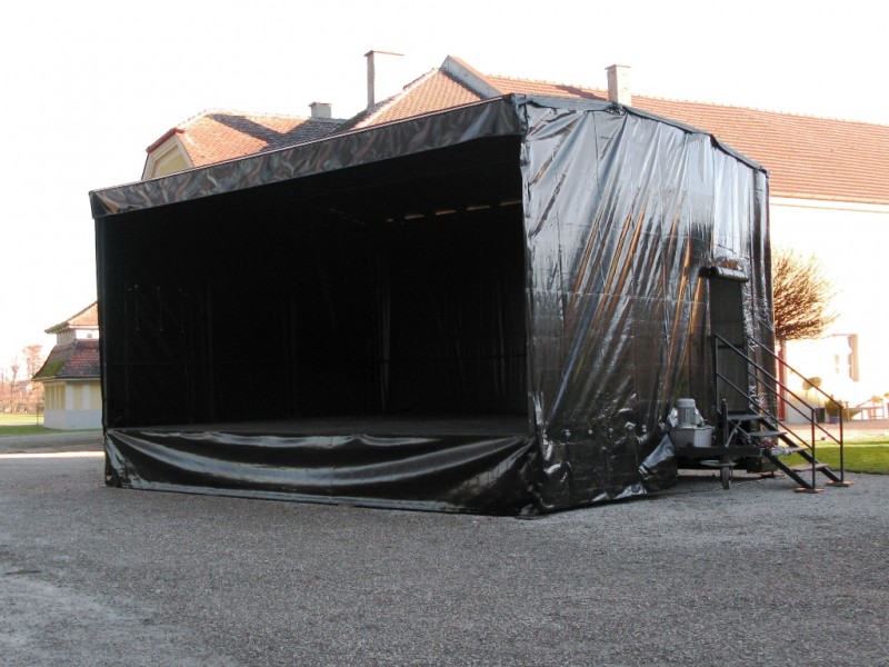 Lilly 48 mobiler Bühnenanhänger – 2