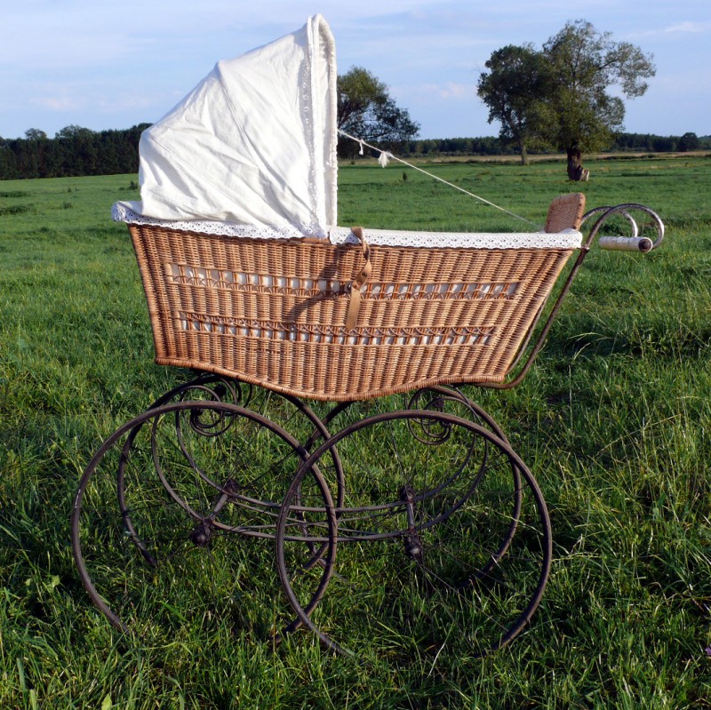 Kinderwagen im Wandel der Zeit , alter Kinderwagen , Festumzug – 2