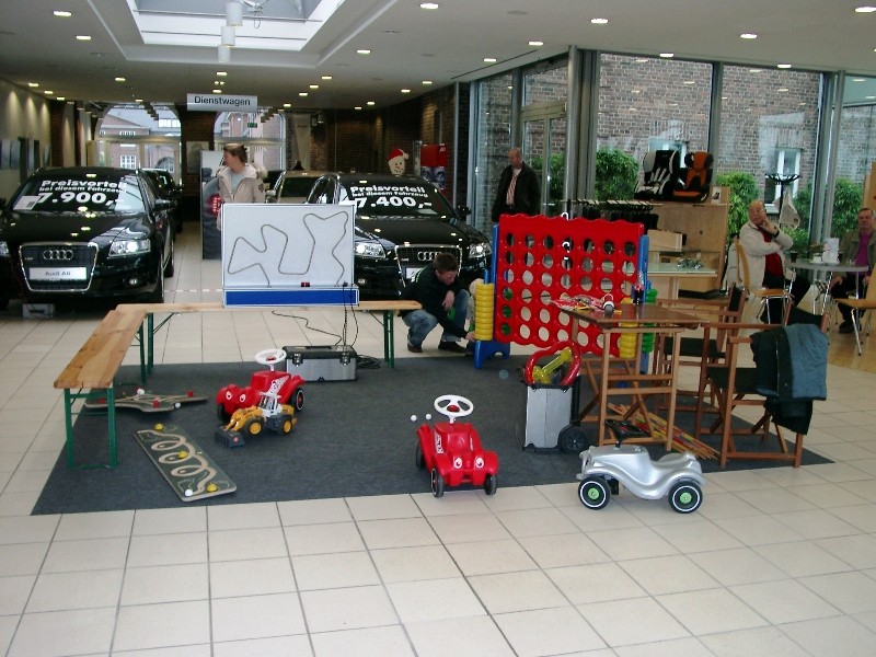 Kinderspielecke / Spielecke / Spielen / Basteln / Kinderland / Bastelecke / Spielzeug / Spaßecke – 3