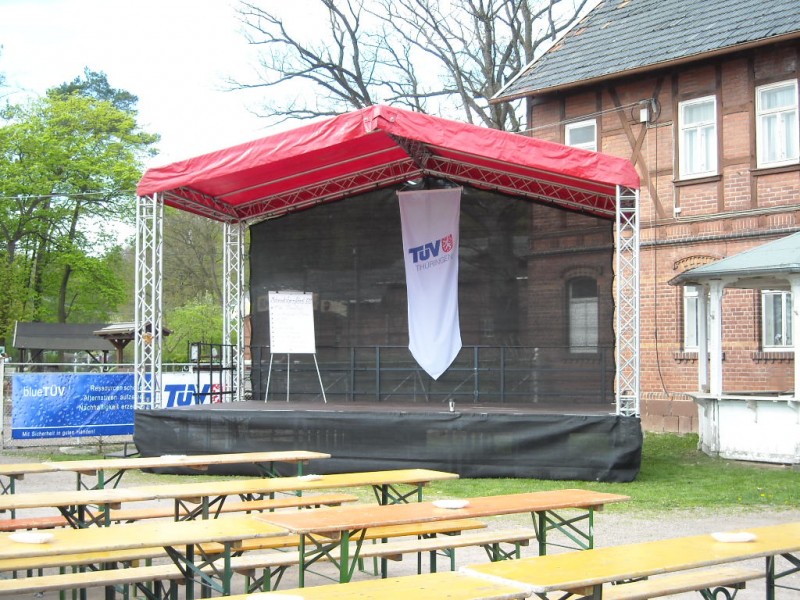 Bühne 6x4 - 24m² für Stadtfest, Kundgebung, Präsentation, Roadshow, Events, Festivals u Konzert – 4
