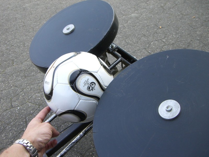 Ballschussmaschine / Torwarttraining / Fussball / Training / Goalkeeper