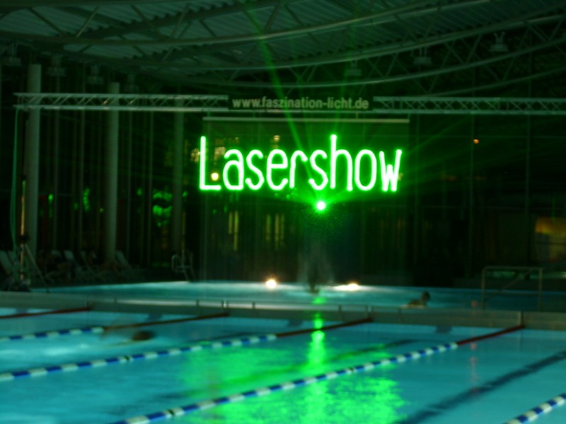 Lasershow auf Wasserleinwand – 2