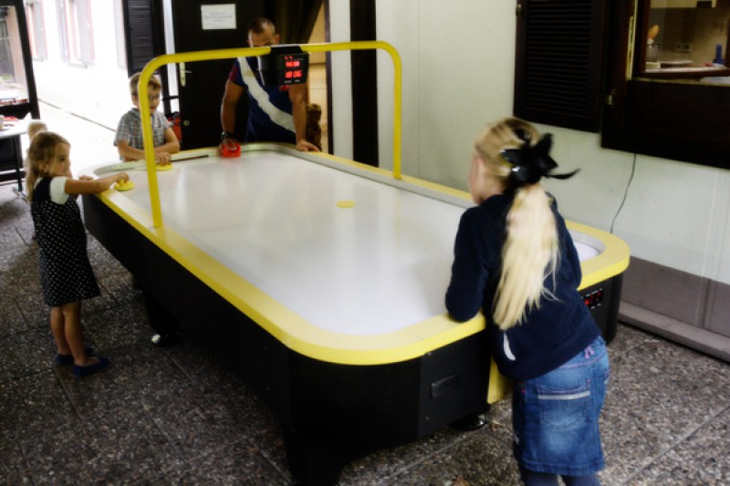 Airhockey Airhockeytisch - leihen Sie sich das lustige Actionspiel – 2