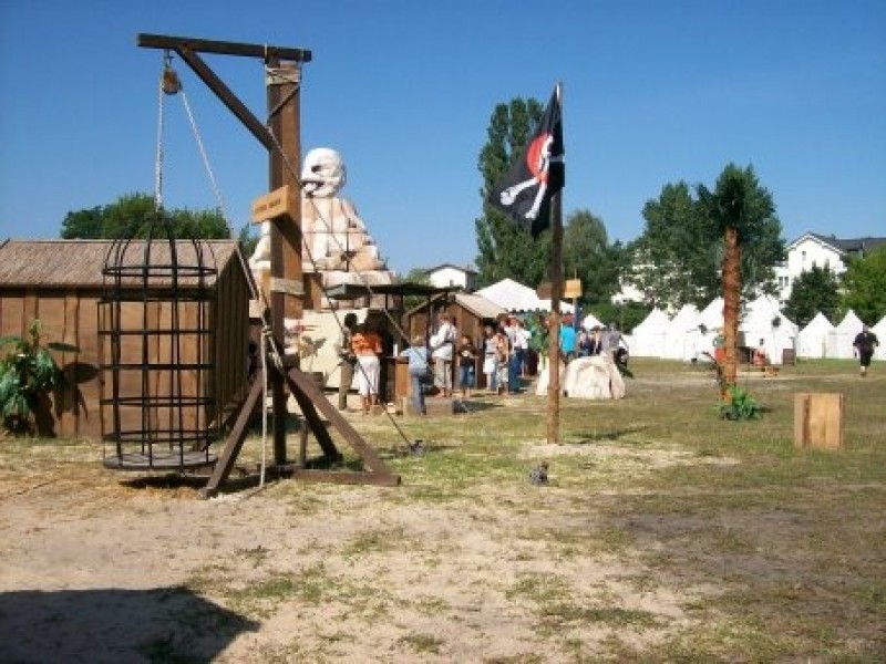 Hängekäfig Metall begehbar / Für Fotos , Halloween Dekoration , Piraten Dekoration , Mittelalter 
