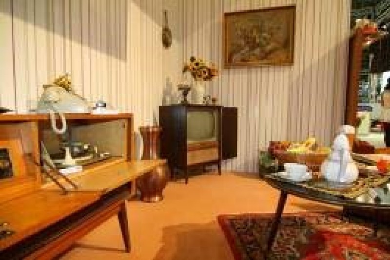 Wohnzimmer aus den 70er Jahren, Westdeutschland, BRD, Wohnzimmermöbel