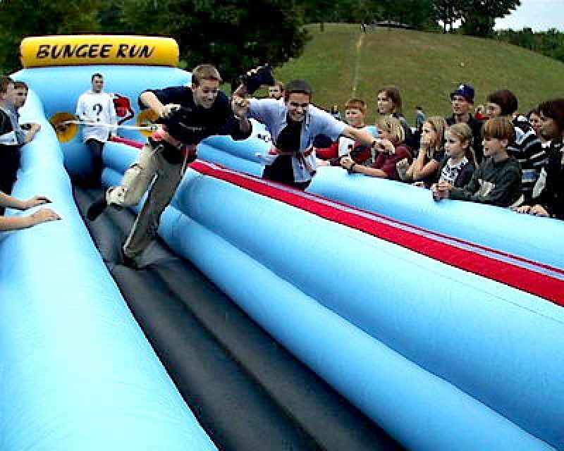 bungee race