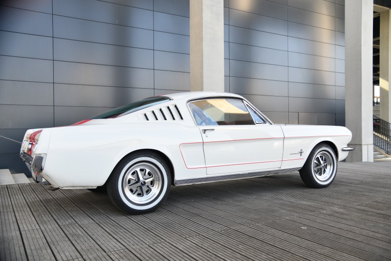 Mustang Fastback Oldtimer mieten / selber fahren, Brautauto mieten