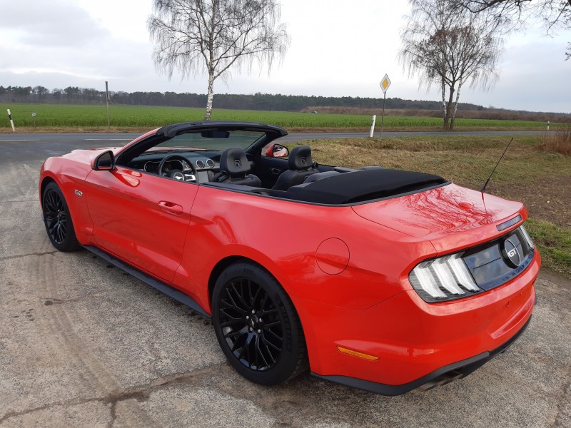 Ford Mustang GT 5.0V8 . Hochzeitsauto mieten, Sportwagen mieten, US Car