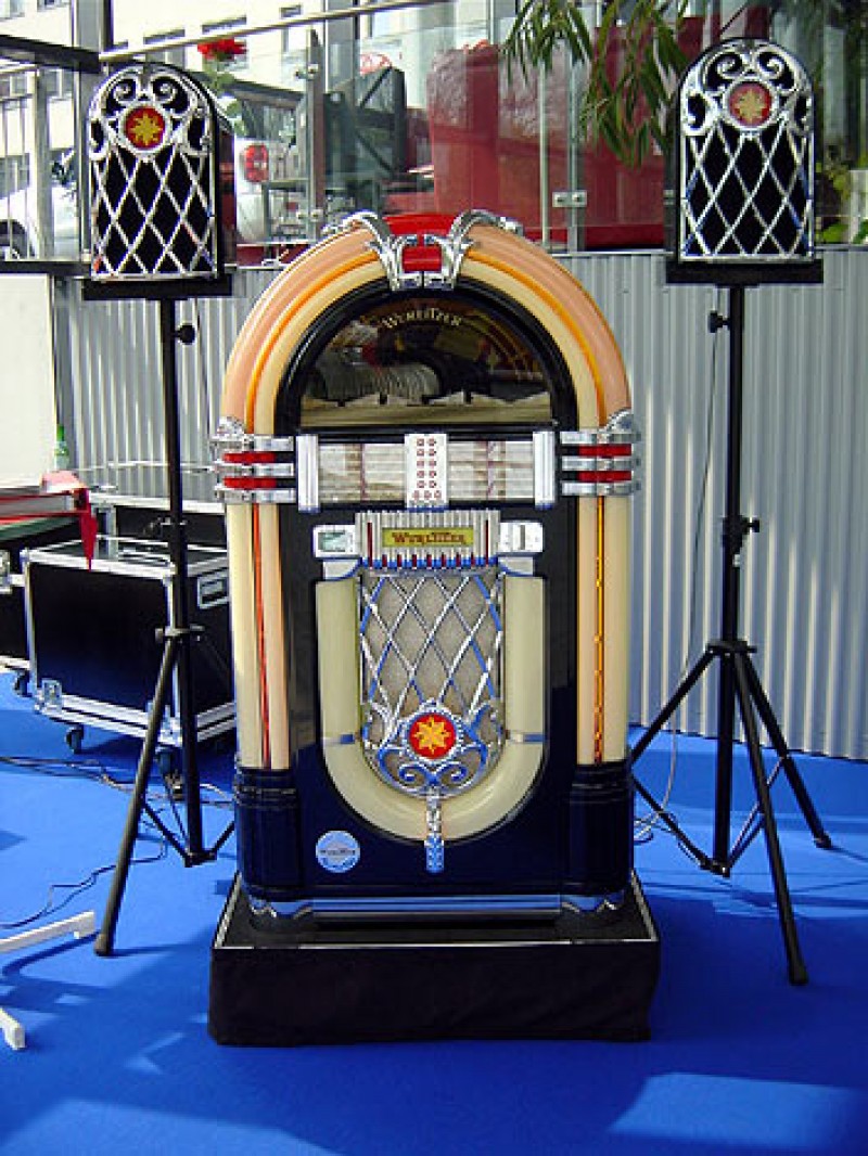 wurlitzer-jukebox-musikbox-one-more-time-juke-box-music-box