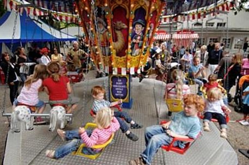 KINDERKARUSSELL....der Spass für alle KIDS